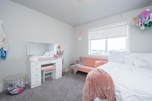 5534 8th Street W, West Fargo, ND 58078