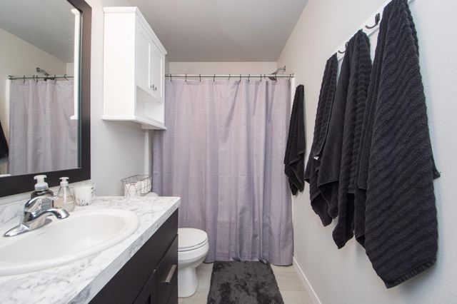 5534 8th Street W, West Fargo, ND 58078