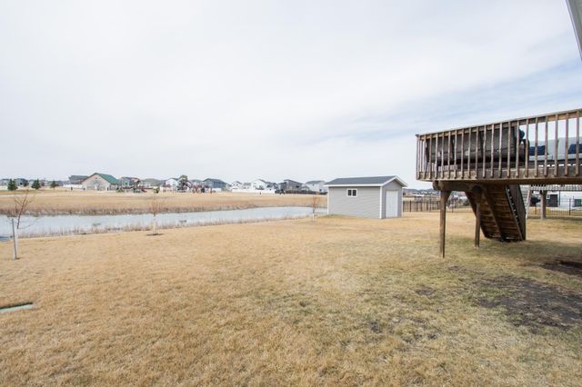 5534 8th Street W, West Fargo, ND 58078