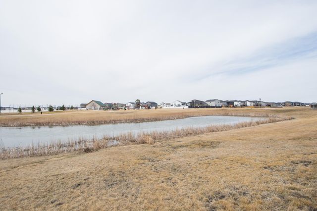 5534 8th Street W, West Fargo, ND 58078