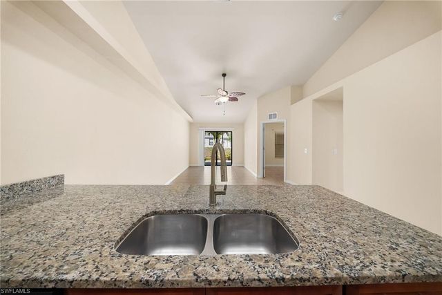 2820 SW 7th PL, Cape Coral, FL 33914