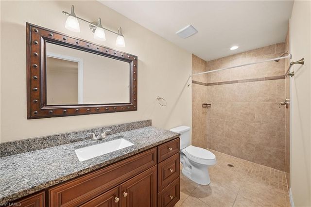 2820 SW 7th PL, Cape Coral, FL 33914