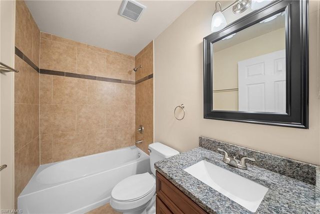 2820 SW 7th PL, Cape Coral, FL 33914