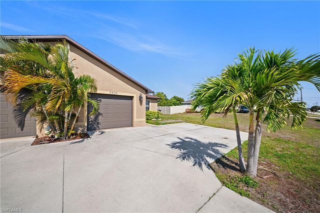 2820 SW 7th PL, Cape Coral, FL 33914