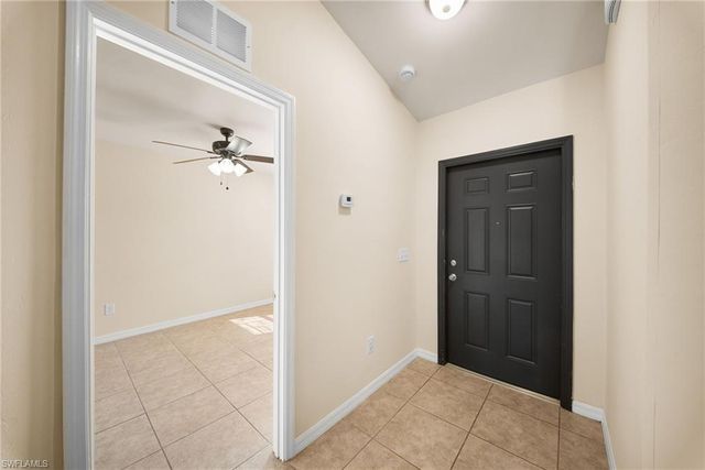 2820 SW 7th PL, Cape Coral, FL 33914