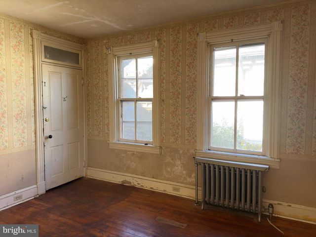 911 E KING ST, Lancaster, PA 17602