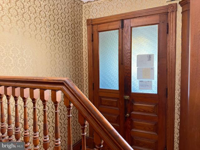 911 E KING ST, Lancaster, PA 17602