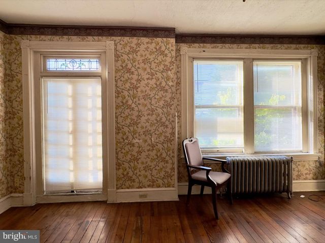 911 E KING ST, Lancaster, PA 17602