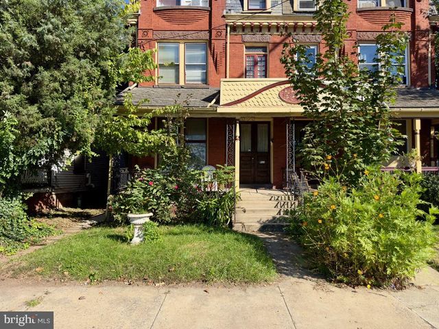 911 E KING ST, Lancaster, PA 17602