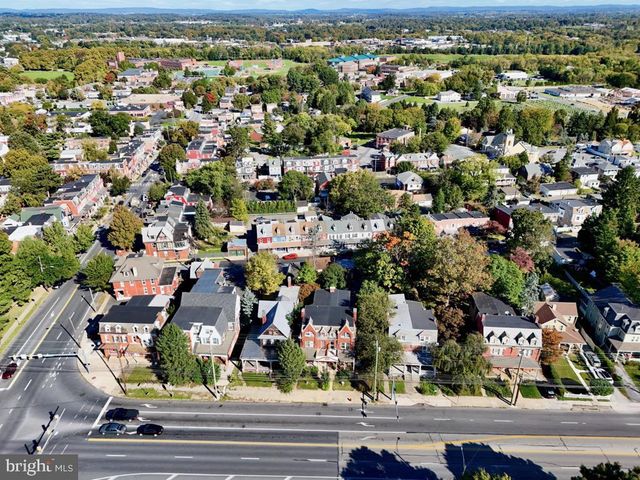 911 E KING ST, Lancaster, PA 17602