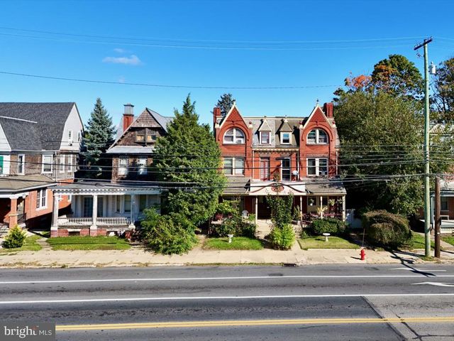 911 E KING ST, Lancaster, PA 17602