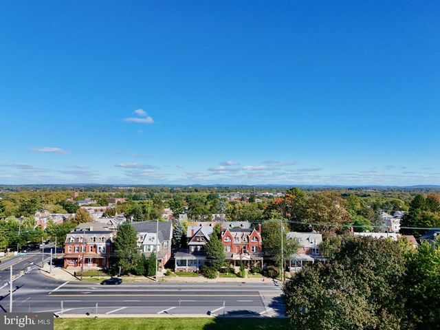 911 E KING ST, Lancaster, PA 17602