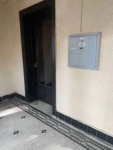 8116 S Ingleside Avenue 1, Chicago, IL 60619