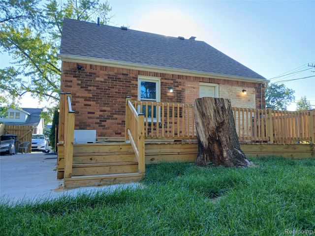 388 Eastlawn Street, Detroit, MI 48215