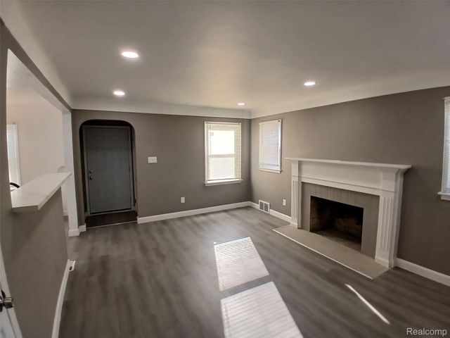 388 Eastlawn Street, Detroit, MI 48215