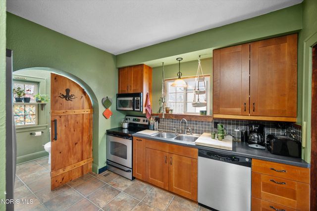 1732 Wildwood Road, Toledo, OH 43614