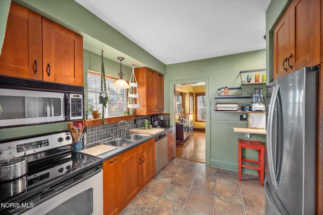 1732 Wildwood Road, Toledo, OH 43614