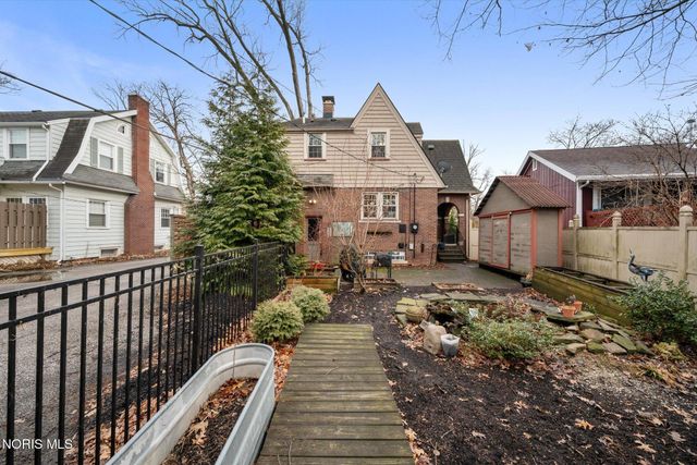 1732 Wildwood Road, Toledo, OH 43614