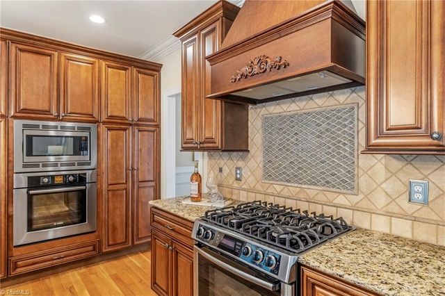 6202 Bradford Place Court, Summerfield, NC 27358
