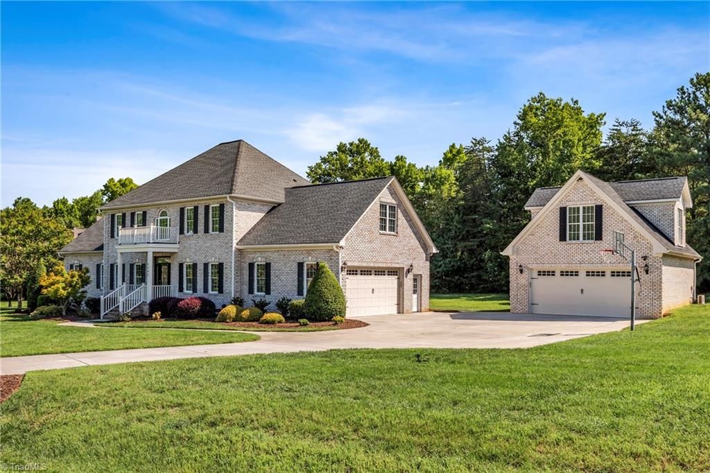 6202 Bradford Place Court, Summerfield, NC 27358