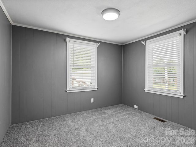 407 Hall Street, Hendersonville, NC 28739