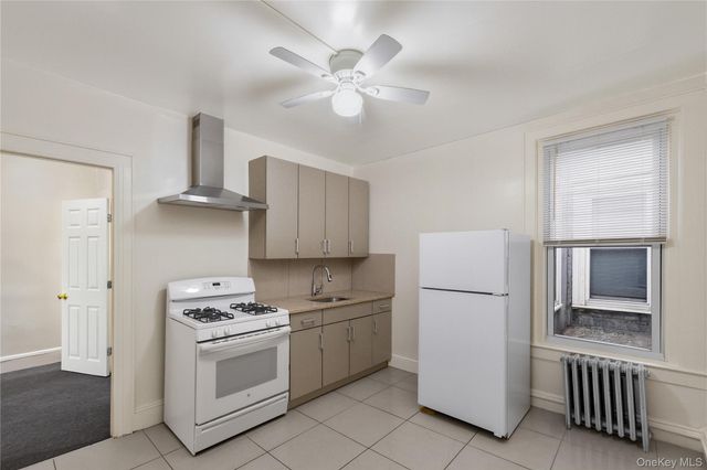 171-73 46th Avenue, Flushing, NY 11358