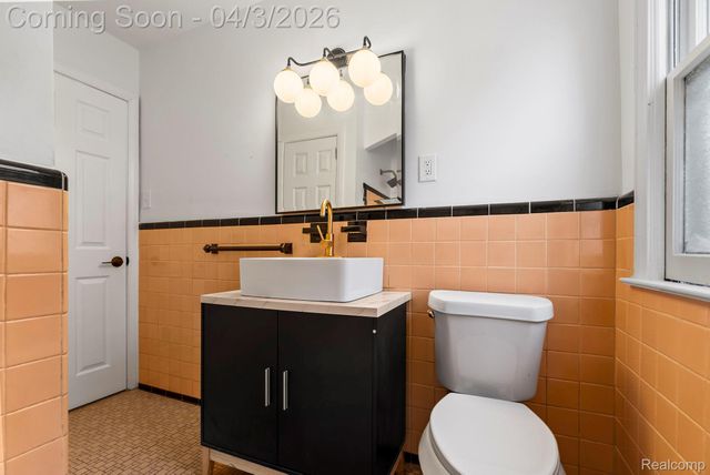 11537 Roxbury Street, Detroit, MI 48224