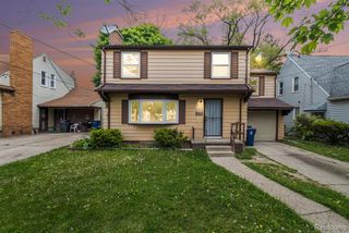 2952 Clement Street, Flint, MI 48504