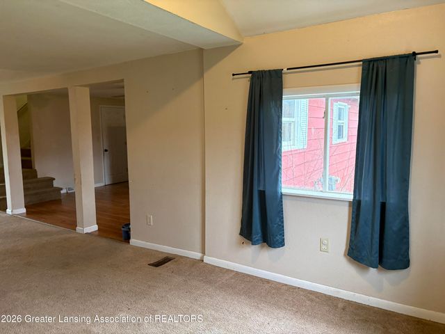 8078 N Hartel Road, Grand Ledge, MI 48837