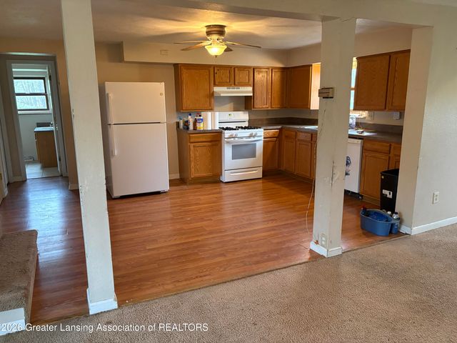 8078 N Hartel Road, Grand Ledge, MI 48837