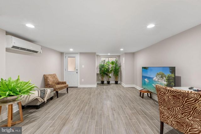 113 R ST NE, Washington, DC 20002