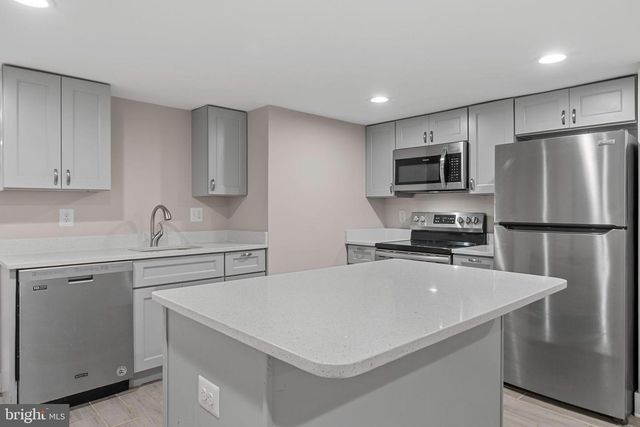 113 R ST NE, Washington, DC 20002