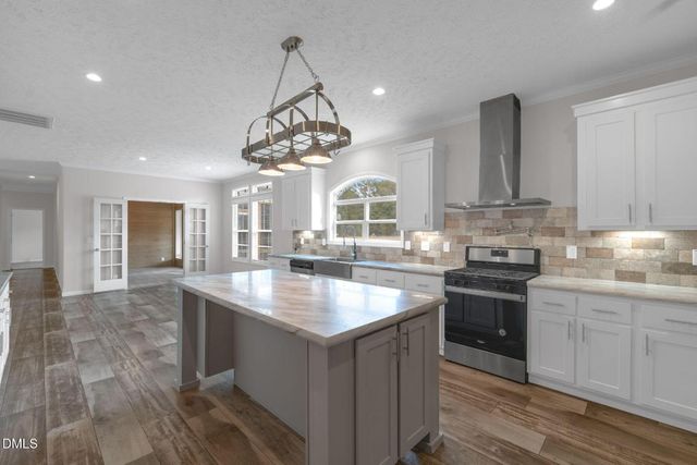 748 Gum Swamp Road, Four Oaks, NC 27524