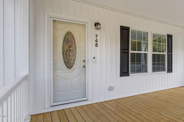 748 Gum Swamp Road, Four Oaks, NC 27524