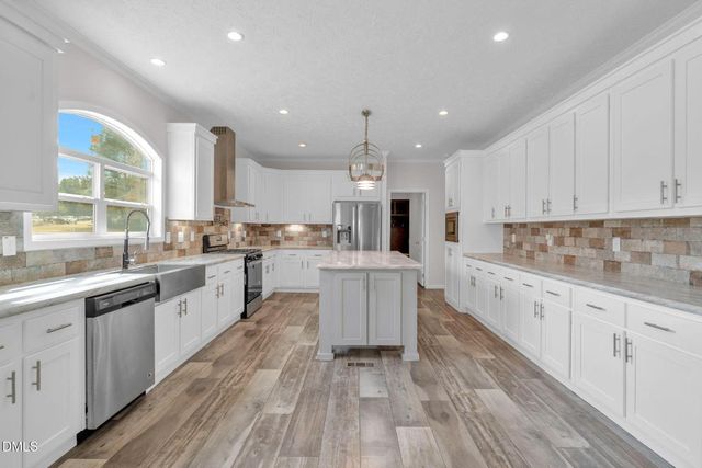 748 Gum Swamp Road, Four Oaks, NC 27524