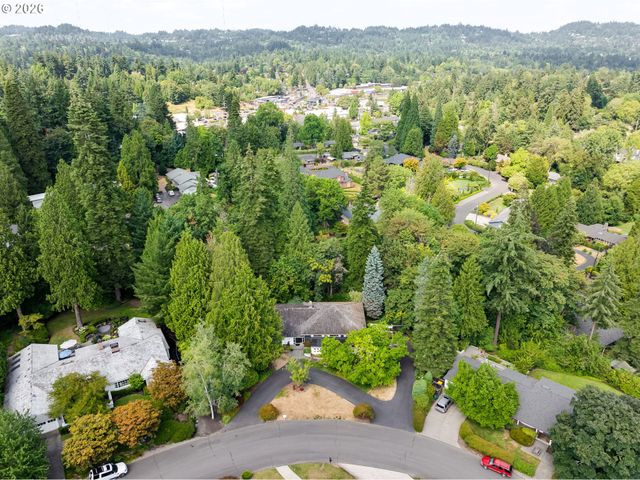 7285 Sw NORTHVALE Way, Portland, OR 97225