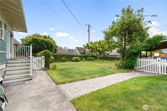 803 G Street, Centralia, WA 98531