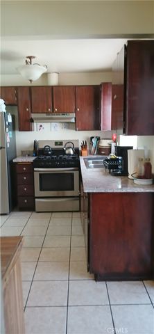 1359 W 69th, Los Angeles, CA 90044