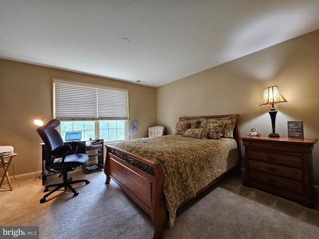 30 MELCHOR DR, Easton, PA 18042