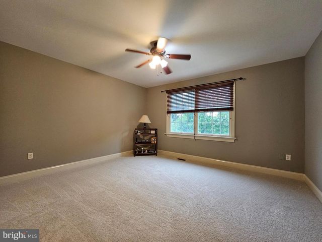 30 MELCHOR DR, Easton, PA 18042