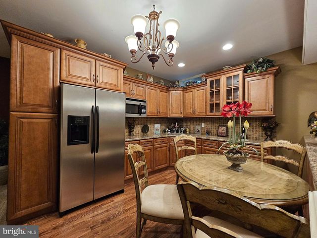 30 MELCHOR DR, Easton, PA 18042