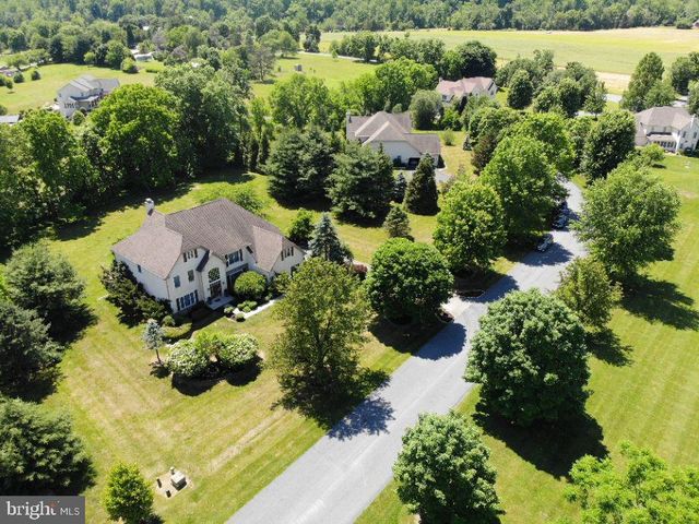 30 MELCHOR DR, Easton, PA 18042