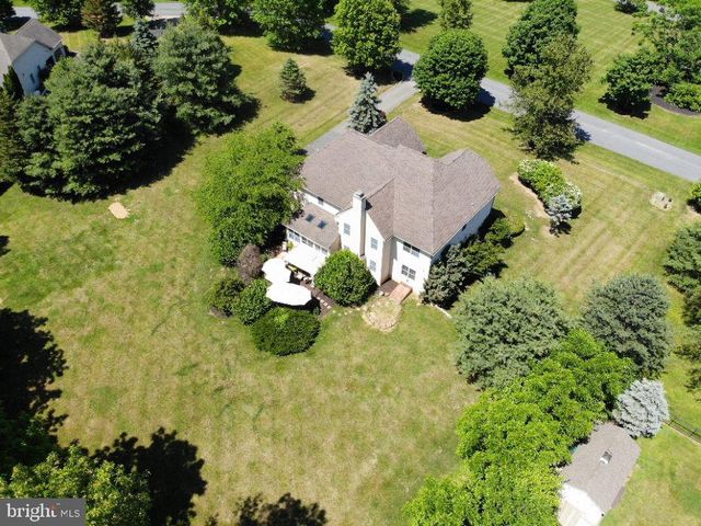 30 MELCHOR DR, Easton, PA 18042