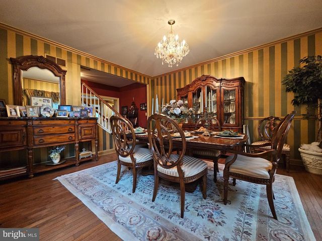30 MELCHOR DR, Easton, PA 18042