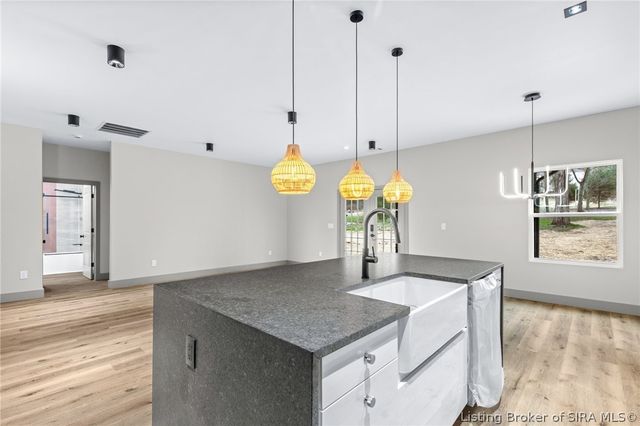 7725 NE Greenbrier Road, Georgetown, IN 47122