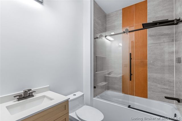 7725 NE Greenbrier Road, Georgetown, IN 47122