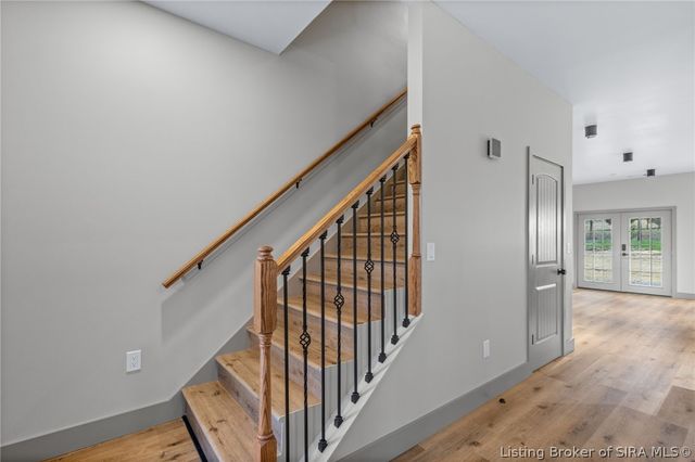 7725 NE Greenbrier Road, Georgetown, IN 47122