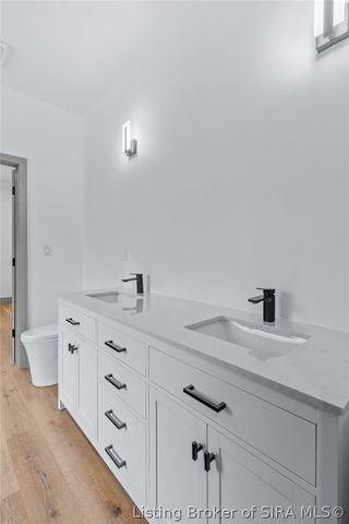 7725 NE Greenbrier Road, Georgetown, IN 47122