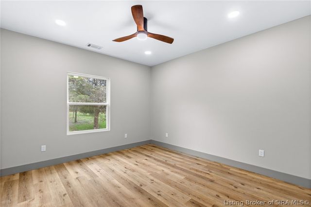 7725 NE Greenbrier Road, Georgetown, IN 47122