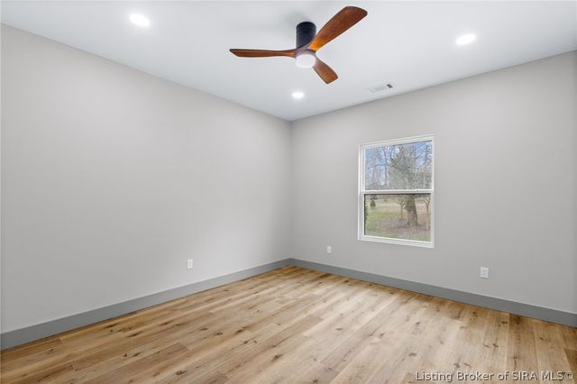 7725 NE Greenbrier Road, Georgetown, IN 47122